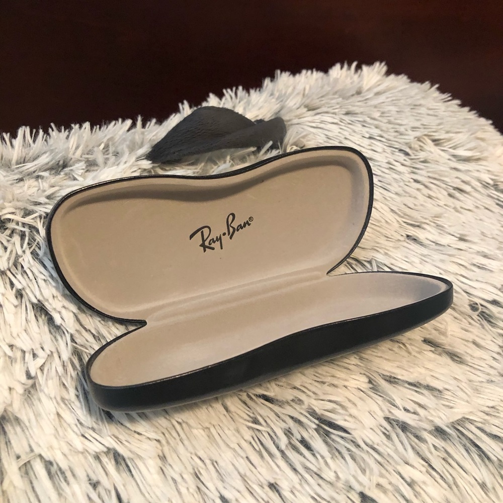 ray bans case - Picture 3 of 3